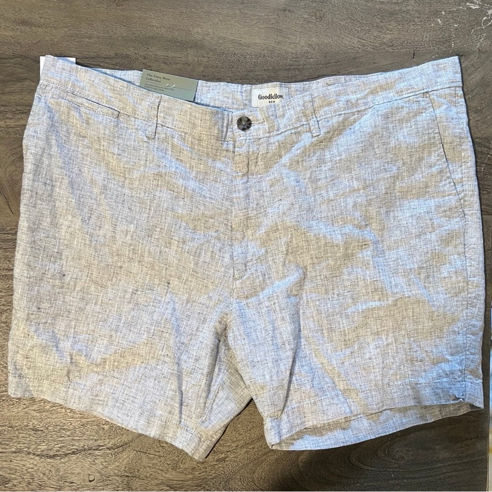 Men’s Grey The Every Wear Collection Flat Front Shorts